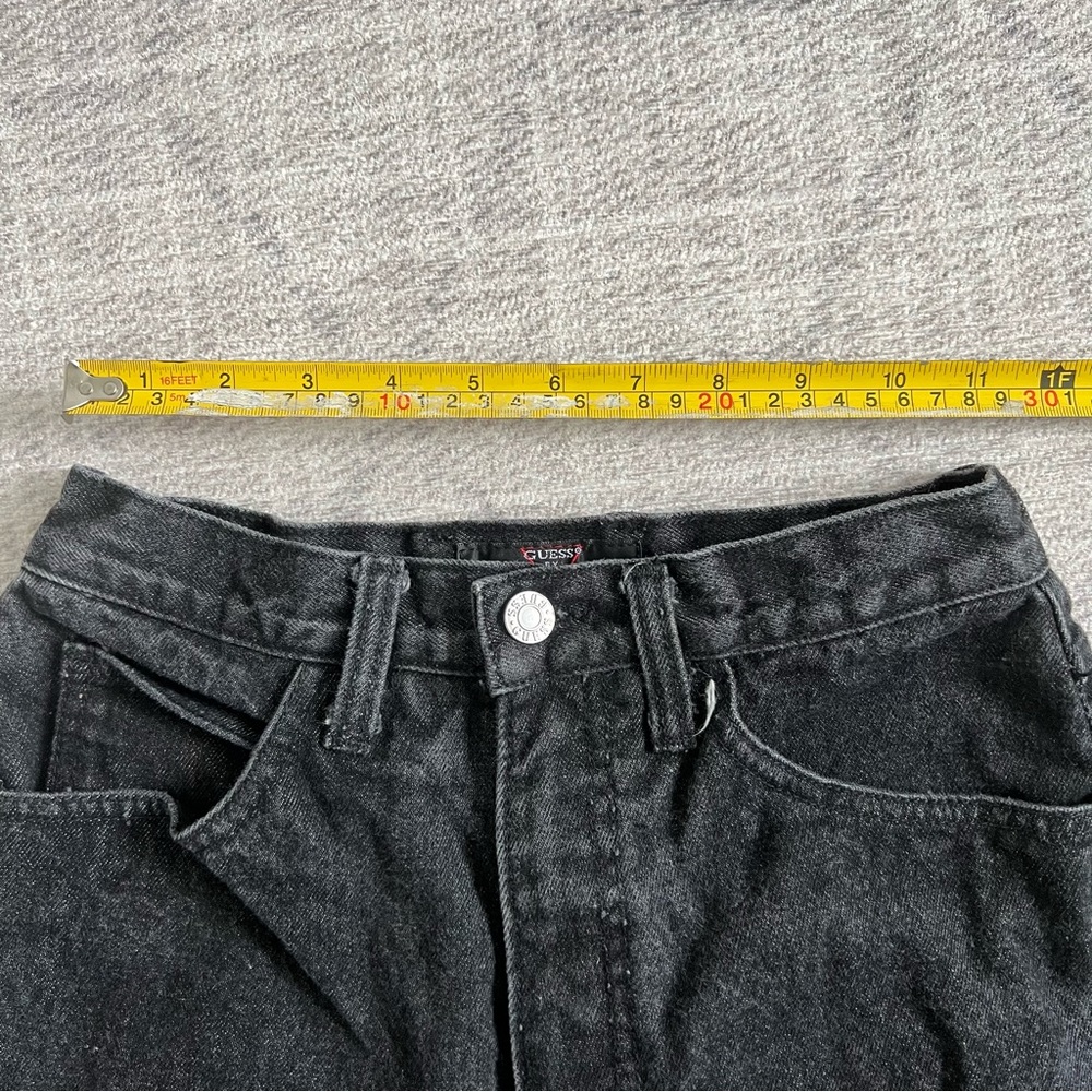 Vintage 1990s GUESS Women’s Black Distressed Faded High Waist Slim Denim Jeans - Picture 6 of 11
